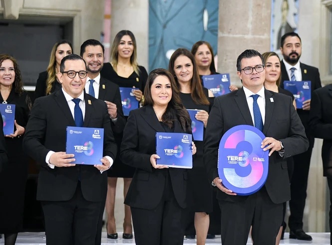 Tere Jiménez entrega su tercer informe de gobierno al congreso