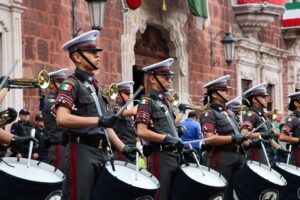 Desfile el 16 de septiembre en Aguascalientes