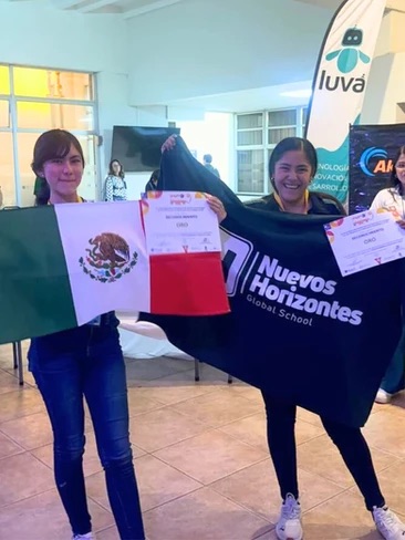 Estudiantes ganan oro en una competencia internacional de ciencia y tecnología