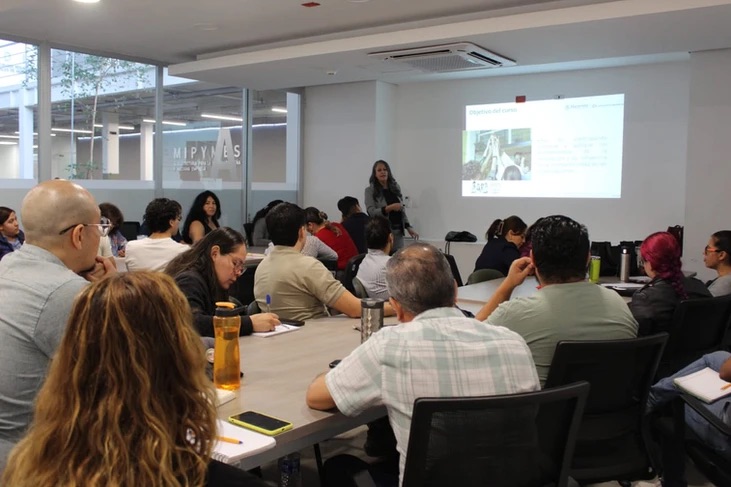 El gobierno invita a emprendedores a cursos gratis