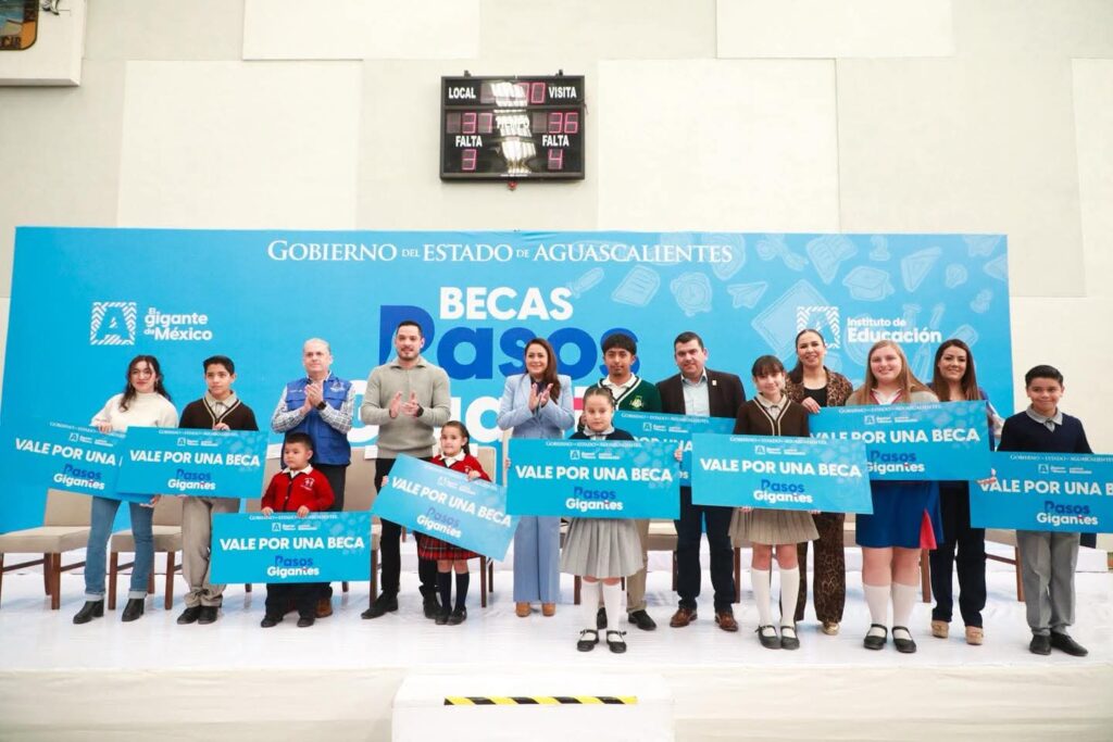 Jiménez entrega más de 5 300 becas “Pasos Gigantes” en Calvillo y Aguascalientes Noticias de Aguascalientes hoy