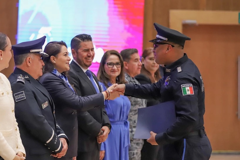 140 policías y agentes se graduaron, integrándose a la seguridad del estado