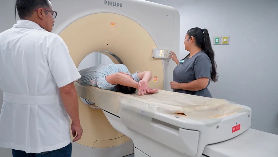 Hospital General de Rincón de Romos cuenta con un nuevo servicio de tomografía