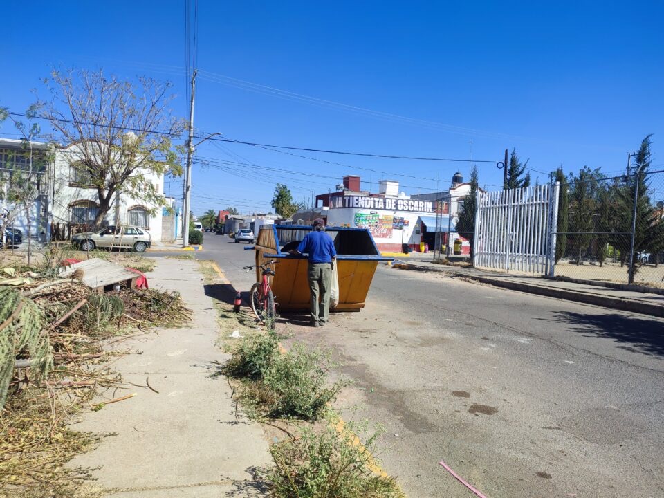 Autoridades aseguran que no van en contra de "pepenadores" en medidas para evitar basura en vía pública