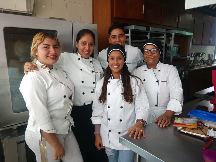 Cynthia comenzó con un curso y ahora tiene un negocio ¡Conoce su historia!