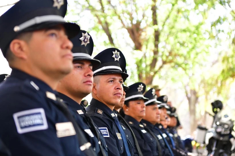 Tere Jiménez reconoce labor de policías que blindan la paz en el estado