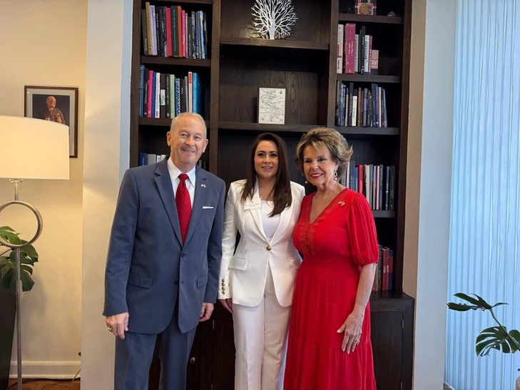 Tere Jiménez tuvo una reunión con el embajador de Estados Unidos en México, Ronald Douglas Johnson