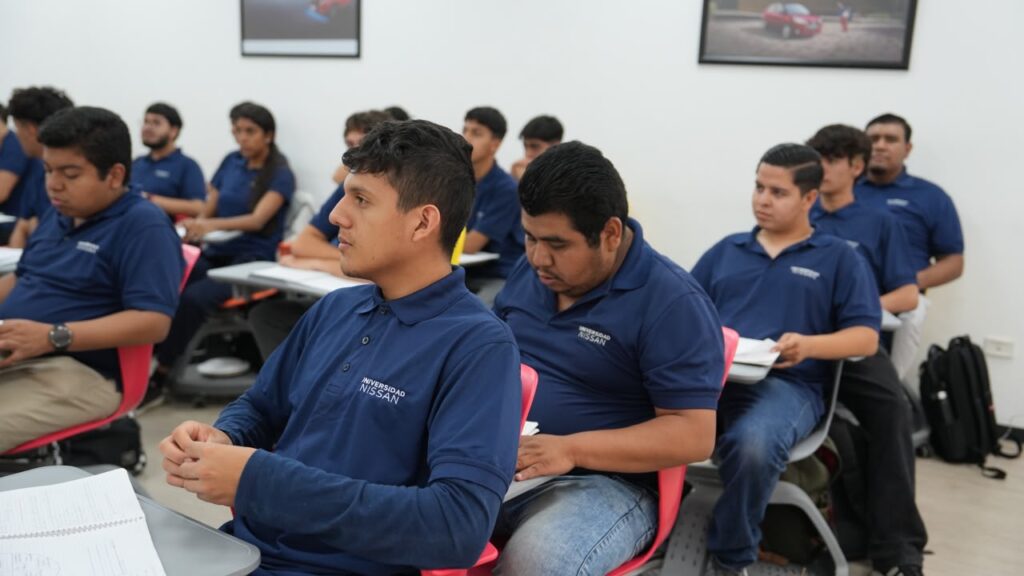 25 becas del 100% para estudiar en la Universidad Nissan